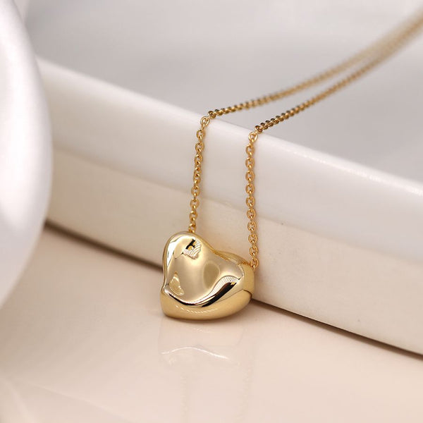 04053 Faux Gold Wavy Heart Necklace By Pom