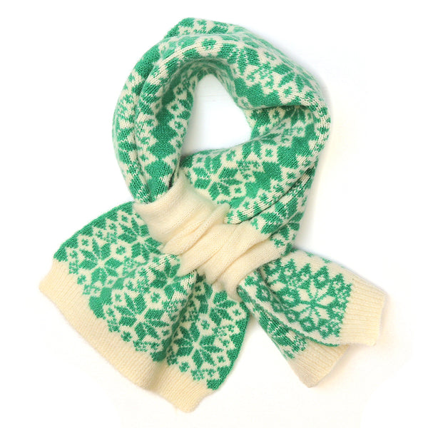 53071 Bright Green Scandi Pull Through Scarf by Pom