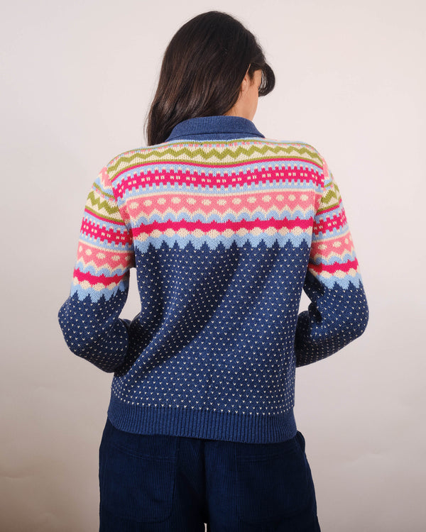 Kintyre Cardigan in Divine Navy